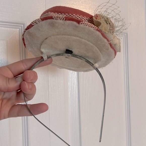 Vintage Petite Spring Hat - Picture 2 of 7